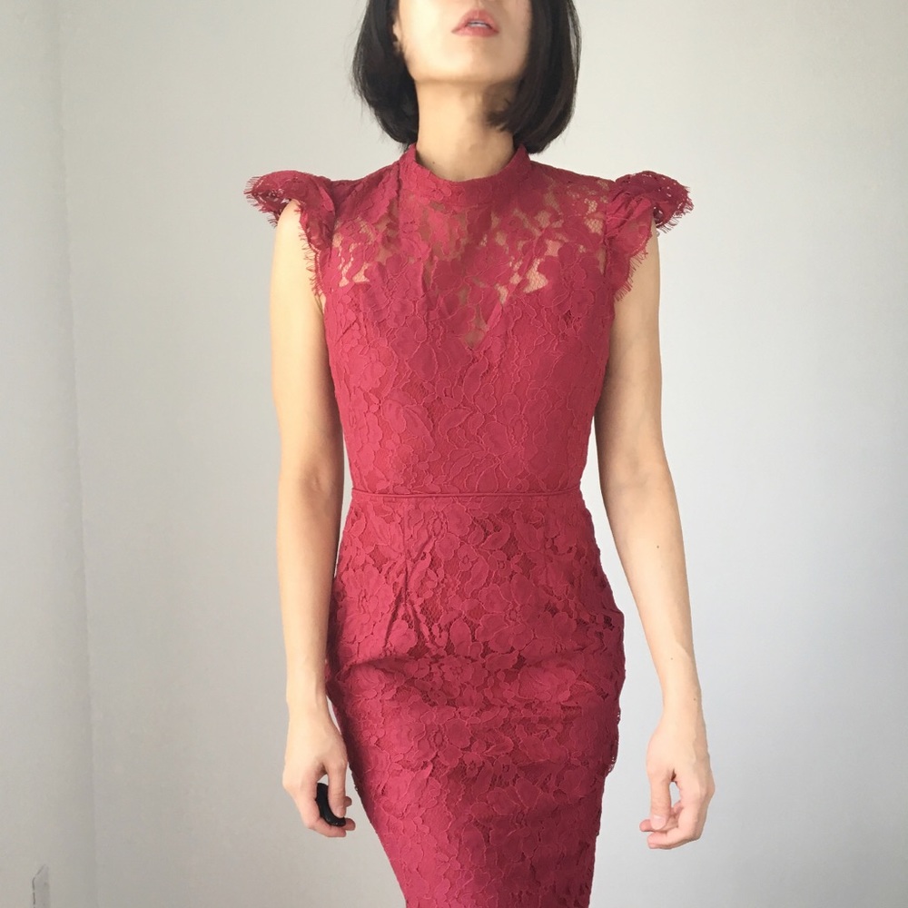OPEN BACK LACE LONG DRESS - Picture 3 of 8
